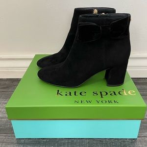 Kate Spade ♠️ Black ♠️ Suede Booties with Velvet Bow Block Heel 🎀 size 8.0